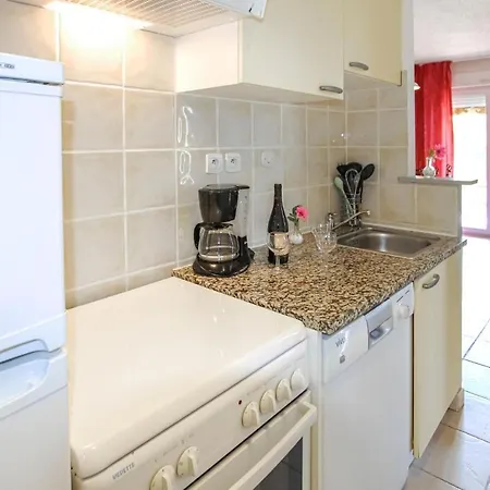 Stunning In With Kitchenette Holiday home *
